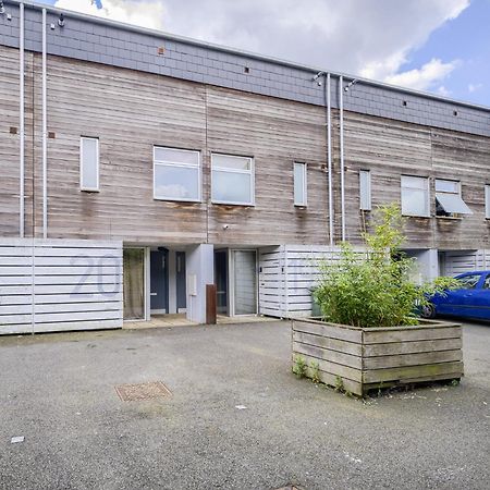 Coventry Large 4-Bed Townhouse By Empower Homes Exterior foto