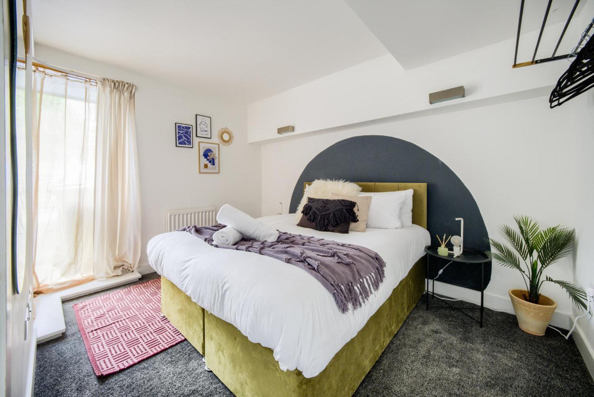 Coventry Large 4-Bed Townhouse By Empower Homes Exterior foto