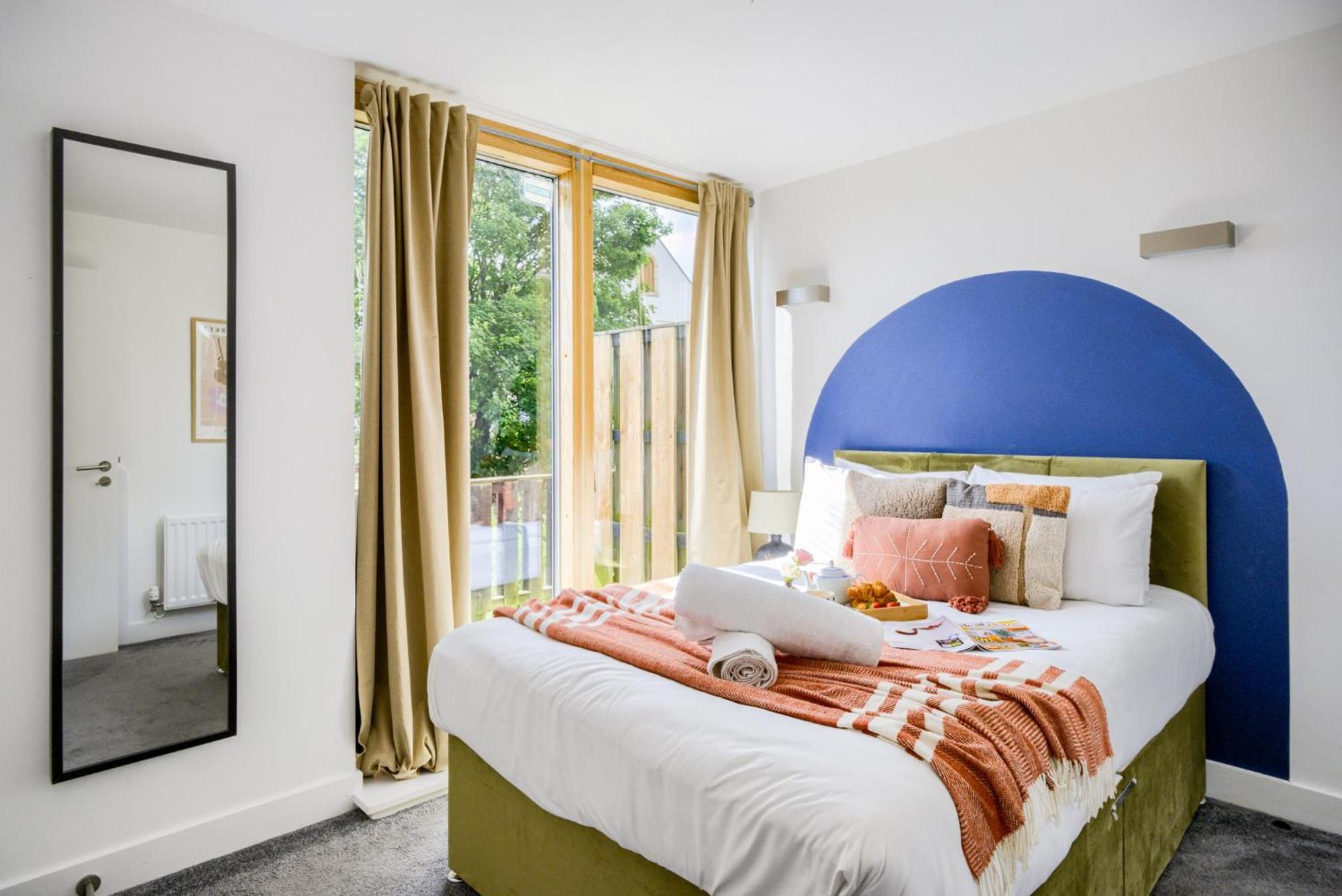 Coventry Large 4-Bed Townhouse By Empower Homes Exterior foto